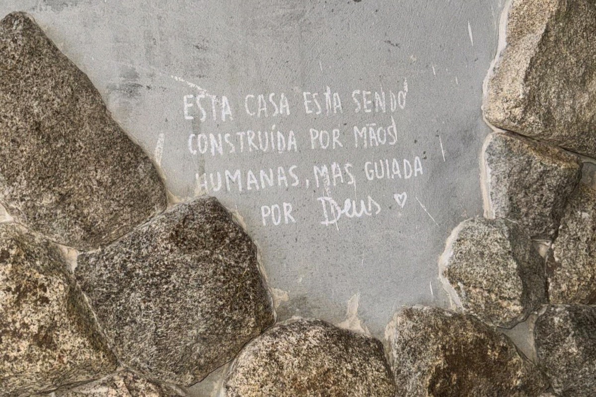 Residência de alto padrão construída pela EZA Engenharia em Balneário Rincão, litoral de Santa Catarina