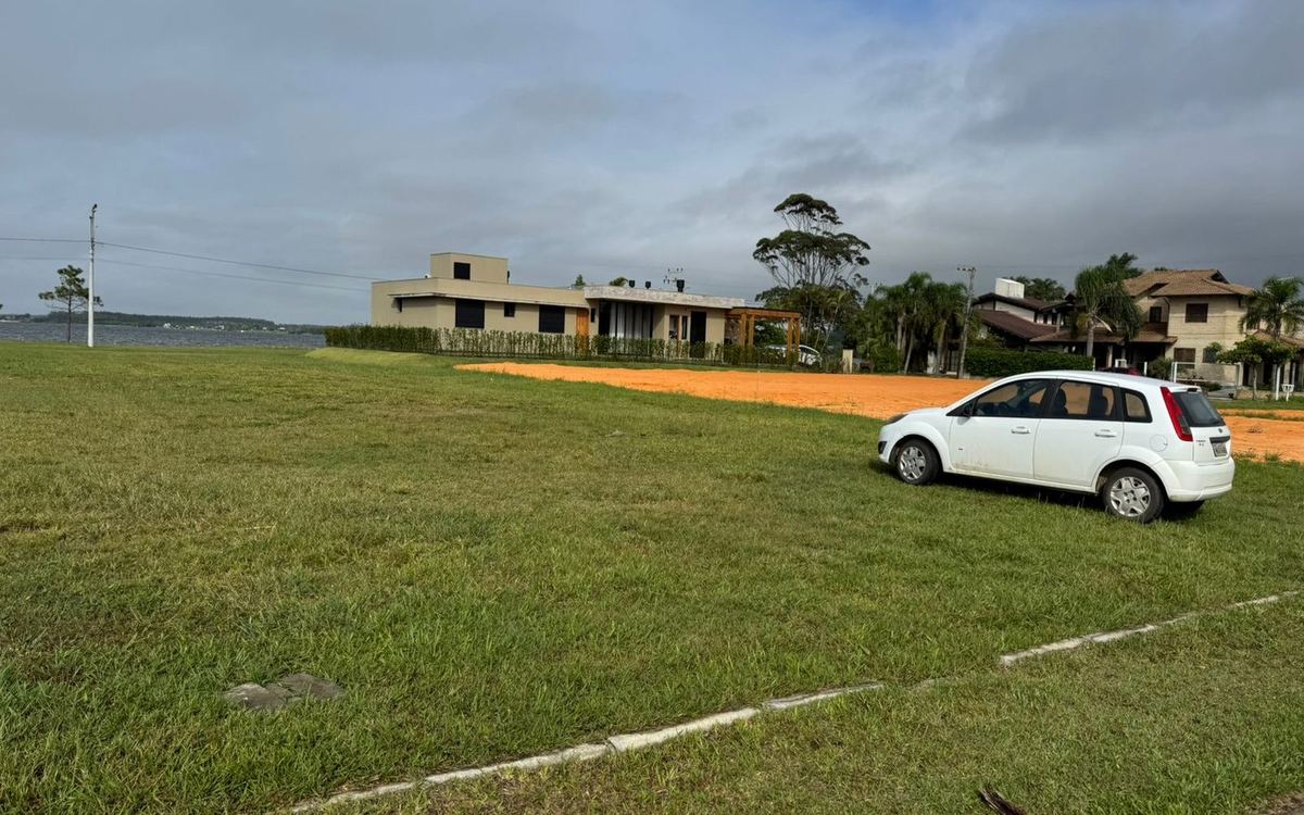 Terreno à venda: Lote 08, quadra 30, Balneário Rincão